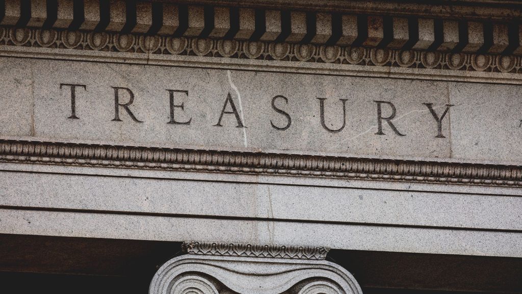 Treasury orders review of pub and hotel business rates system