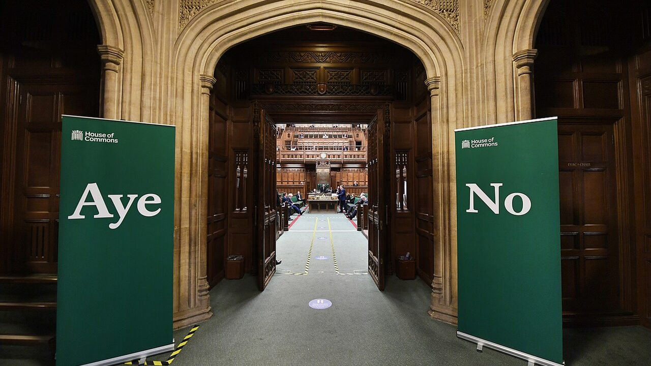 Labour backbenchers push Burnham to back electoral reform commission