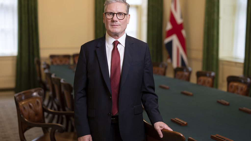 Starmer under renewed Labour pressure to resign after Mandelson vetting evidence