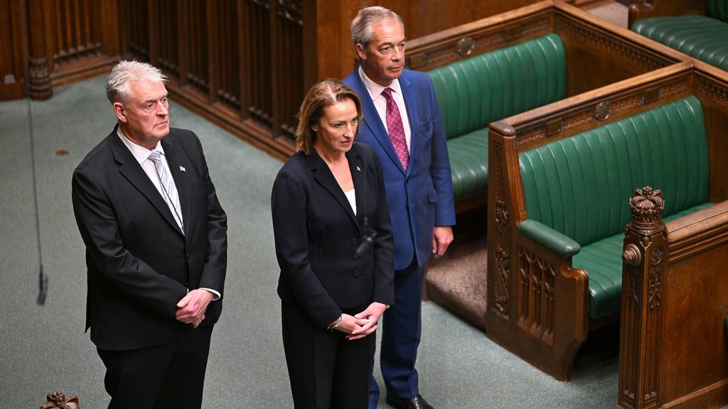 Reform UK to bar foreign nationals, including EU settled status holders, from most benefits