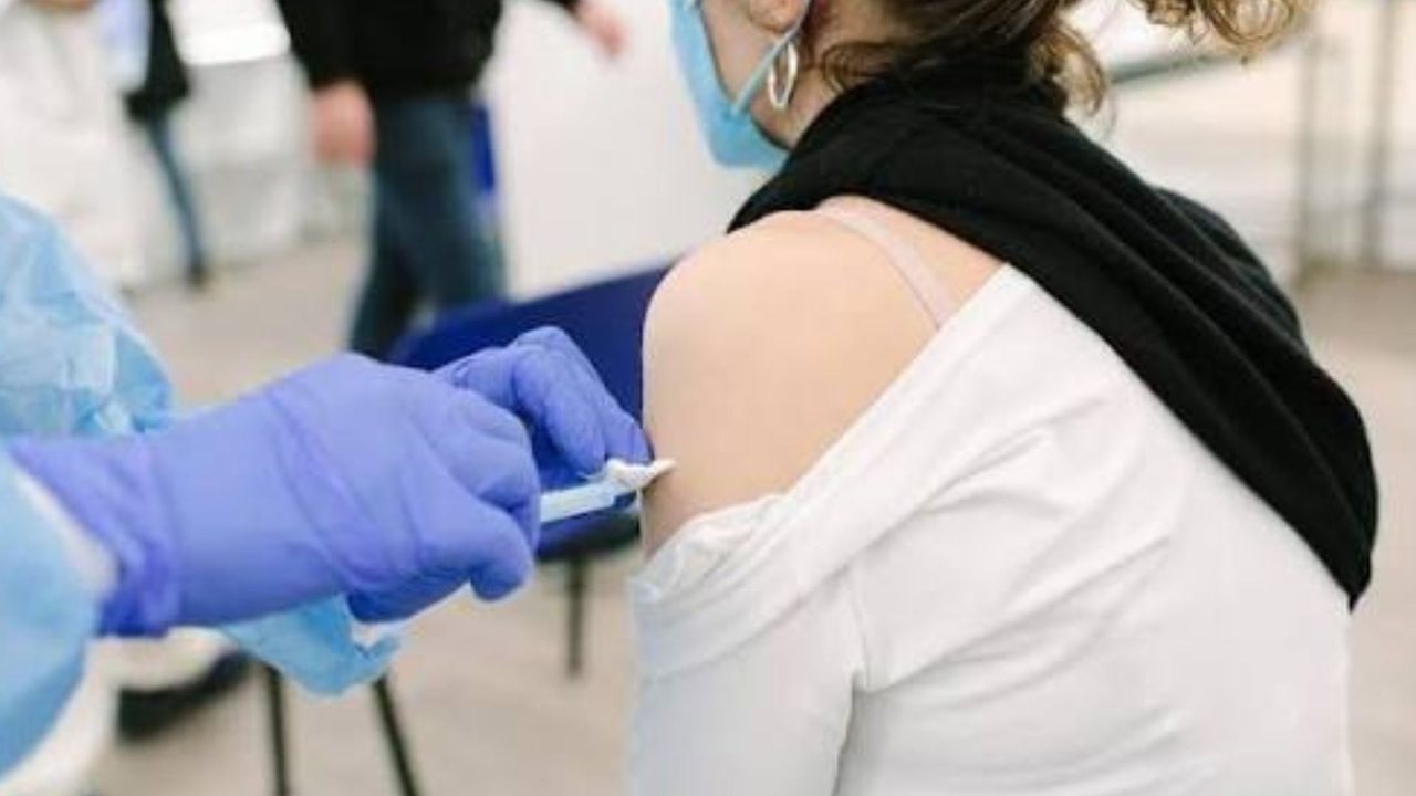     Young women face near-zero risk of dying from cervical cancer after HPV vaccine